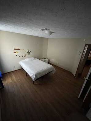 3 chambres, draps fournis