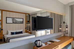 Free minibar items, soundproofing, free WiFi, bed sheets