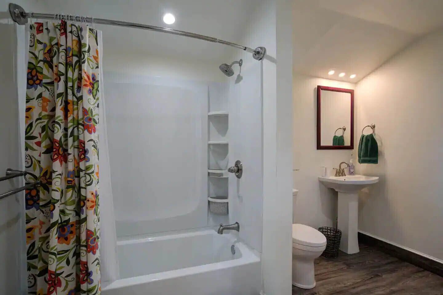 Cozy private apartment with winter views of Mt Equinox