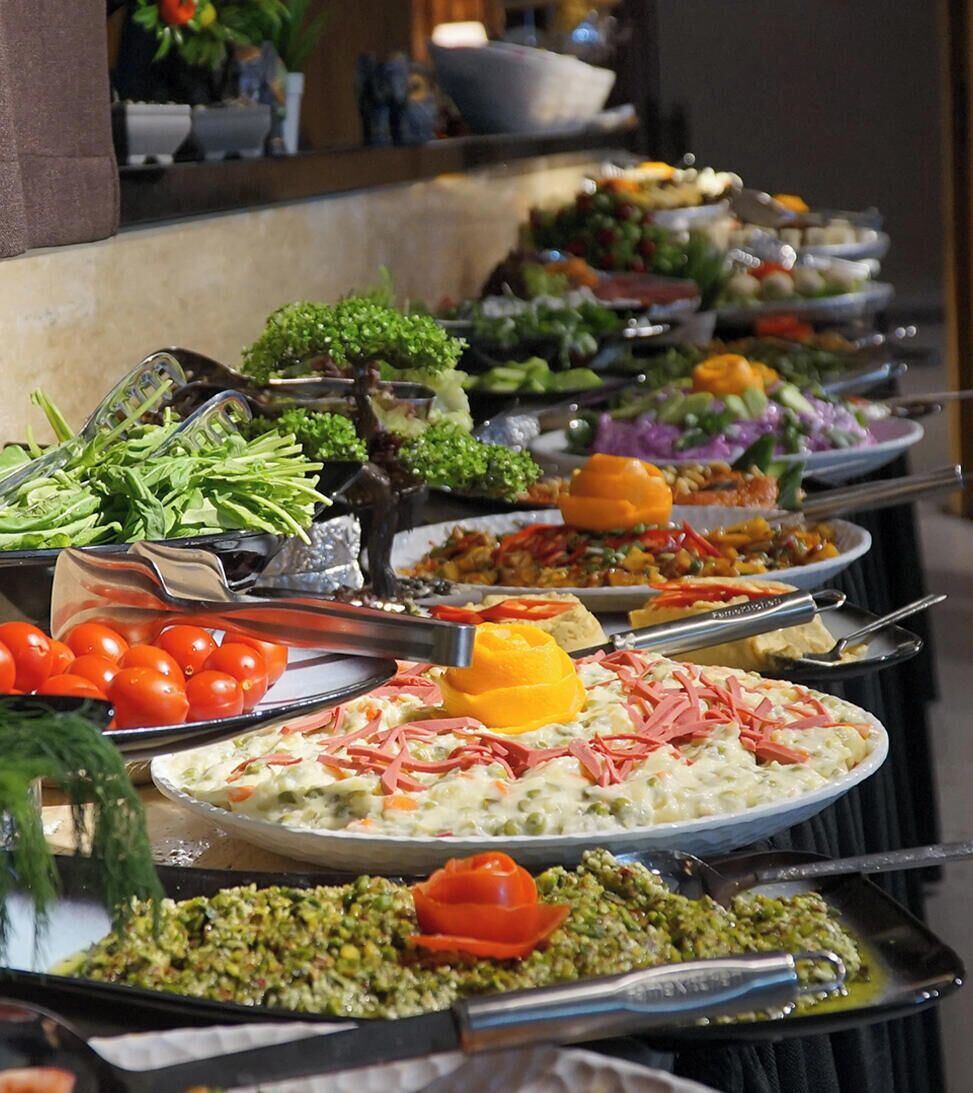 Free daily buffet breakfast