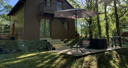Fully-equipped, renovated chalet near Souillac in the Dordogne