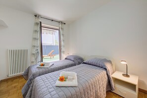Family Apartment, Multiple Bedrooms (Casa Karin) | 2 bedrooms, free WiFi, bed sheets - Casa Karin (Riva del Garda)
