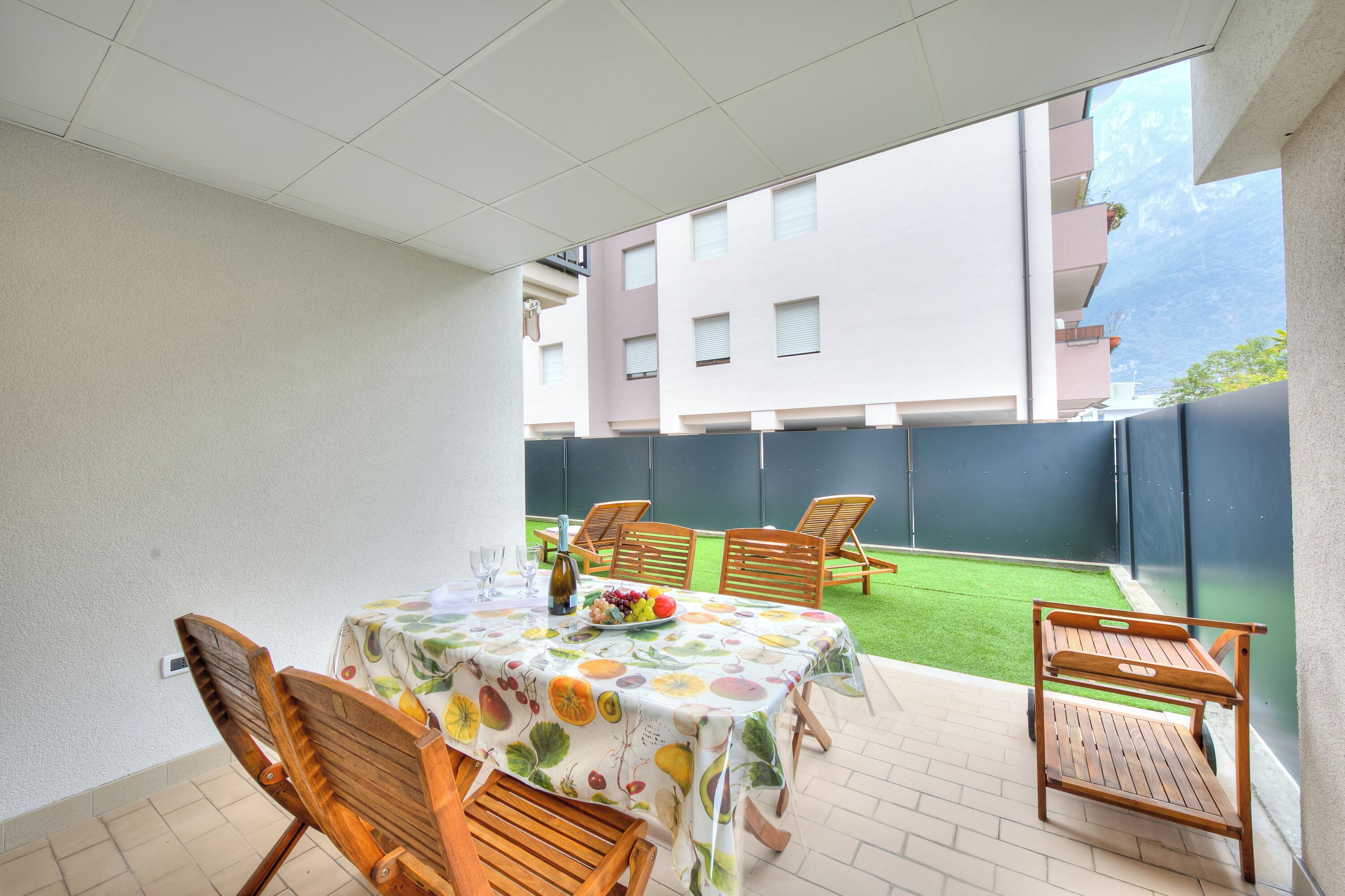 Familienapartment, Mehrere Schlafzimmer (Casa Karin) | Speisen im Freien