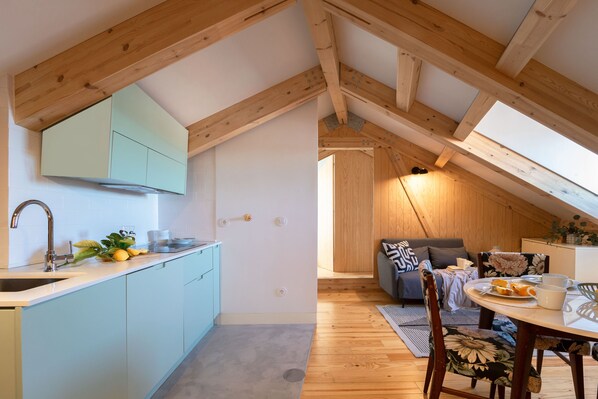 Apartament panoràmic | Cuina privada | Frigorífic gran, microones, forn i placa de cuina