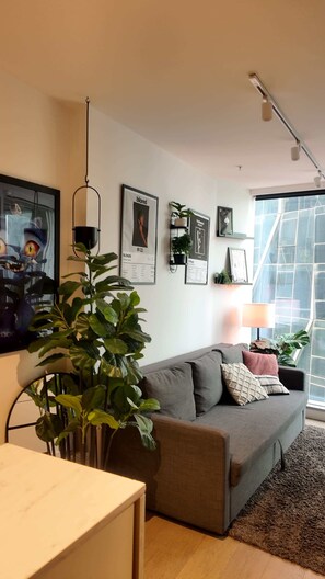 LCD TV, offices - A Comfy Apt Next to Southern Cross (Melbourne)