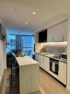 Fridge, microwave, oven, stovetop