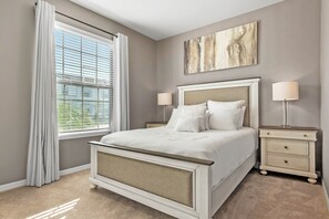 5 bedrooms, iron/ironing board, WiFi, bed sheets