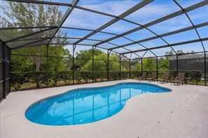 Unclassified image, 2 of 32, button - Last Minute Disney Getaway! Luxury Villa with Private Pool & Game Room. Book Now! #65775 (Orlando)