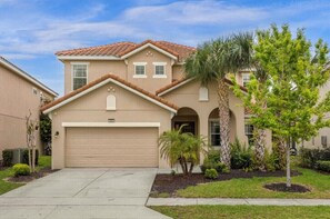 Exterior - Last Minute Disney Getaway! Luxury Villa with Private Pool & Game Room. Book Now! #65775 (Orlando)