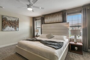 4 habitaciones, tabla de planchar con plancha, wifi y ropa de cama 