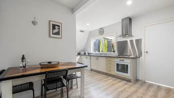 Refrigerador, microondas y horno