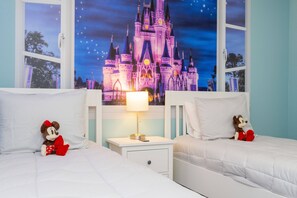 7 bedrooms, iron/ironing board, WiFi, bed sheets