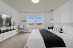 5 bedrooms, iron/ironing board, WiFi, bed sheets