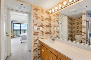 2 habitaciones, wifi gratis y ropa de cama