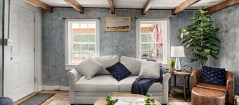 Creekside Cabin w Hot Tub, Fire Pit, Deck & Grill!