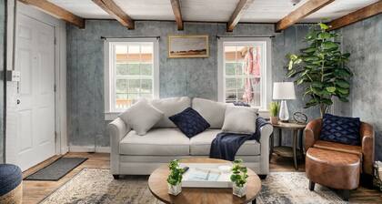 Creekside Cabin w Hot Tub, Fire Pit, Deck & Grill!