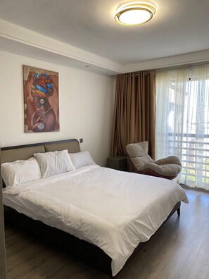 Apartment | 3 bedrooms, iron/ironing board, free WiFi, bed sheets