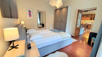 1 bedroom, individually decorated, individually furnished