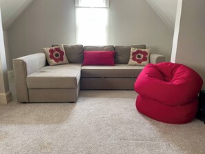TV, fireplace, offices, printers