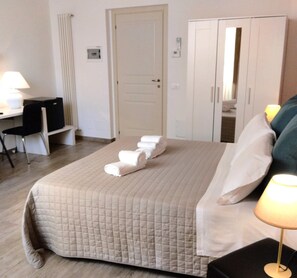 三人房 | 羽绒被、客房内保险箱、熨斗/熨板、免费 WiFi