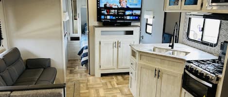 บ้านเคลื่อนที่สำหรับครอบครัว, 2 ห้องนอน, วิวทะเลสาบ | วิวจากห้องพัก