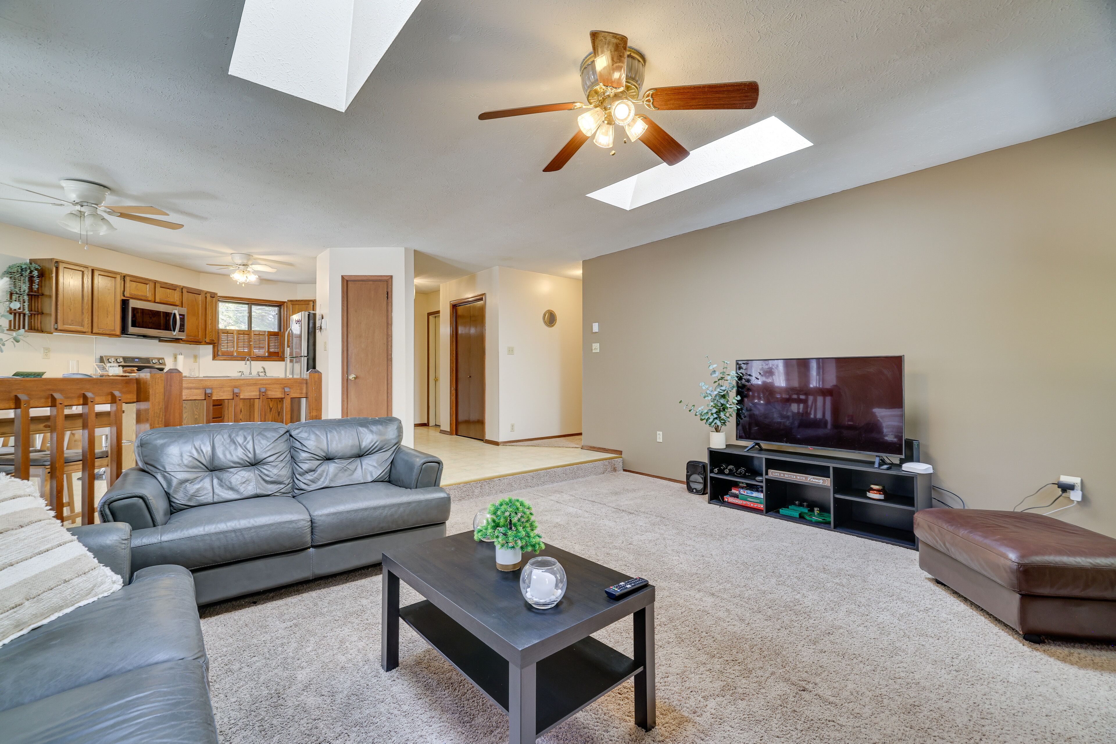 Pocono Summit Vacation Rental w/ Grill & Fire Pits