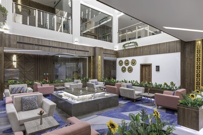Seven Gardens Hotel