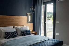 2 bedrooms, bed sheets