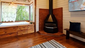 Senior Cabin | Living area - Cabana Mirim Estalagem Rural (Gramado)