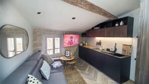 تلفزيون ذكي