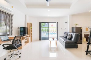 Standard Bungalow | Living area
