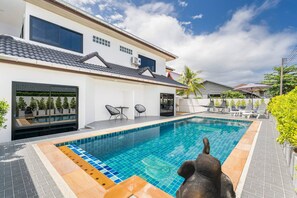 Outdoor pool - Chonlada Pool Access 2 BR Bungalow  (Kamala)