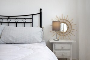 1 bedroom, iron/ironing board, free WiFi