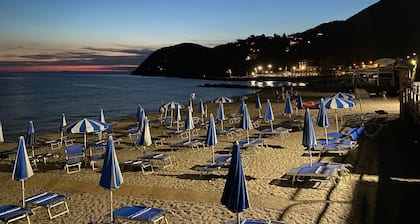 Ferienhaus 'Casa Luci' mit Meerblick, privater Terrasse und WLAN