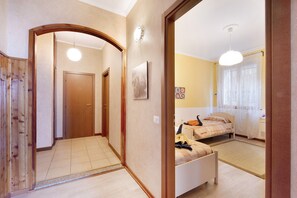 3 habitaciones, tabla de planchar con plancha y wifi gratis 