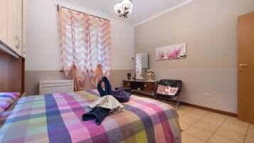 3 soverom, strykejern/-brett, wi-fi (inkludert) og sengetøy