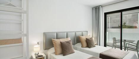 2 bedrooms, iron/ironing board, free WiFi