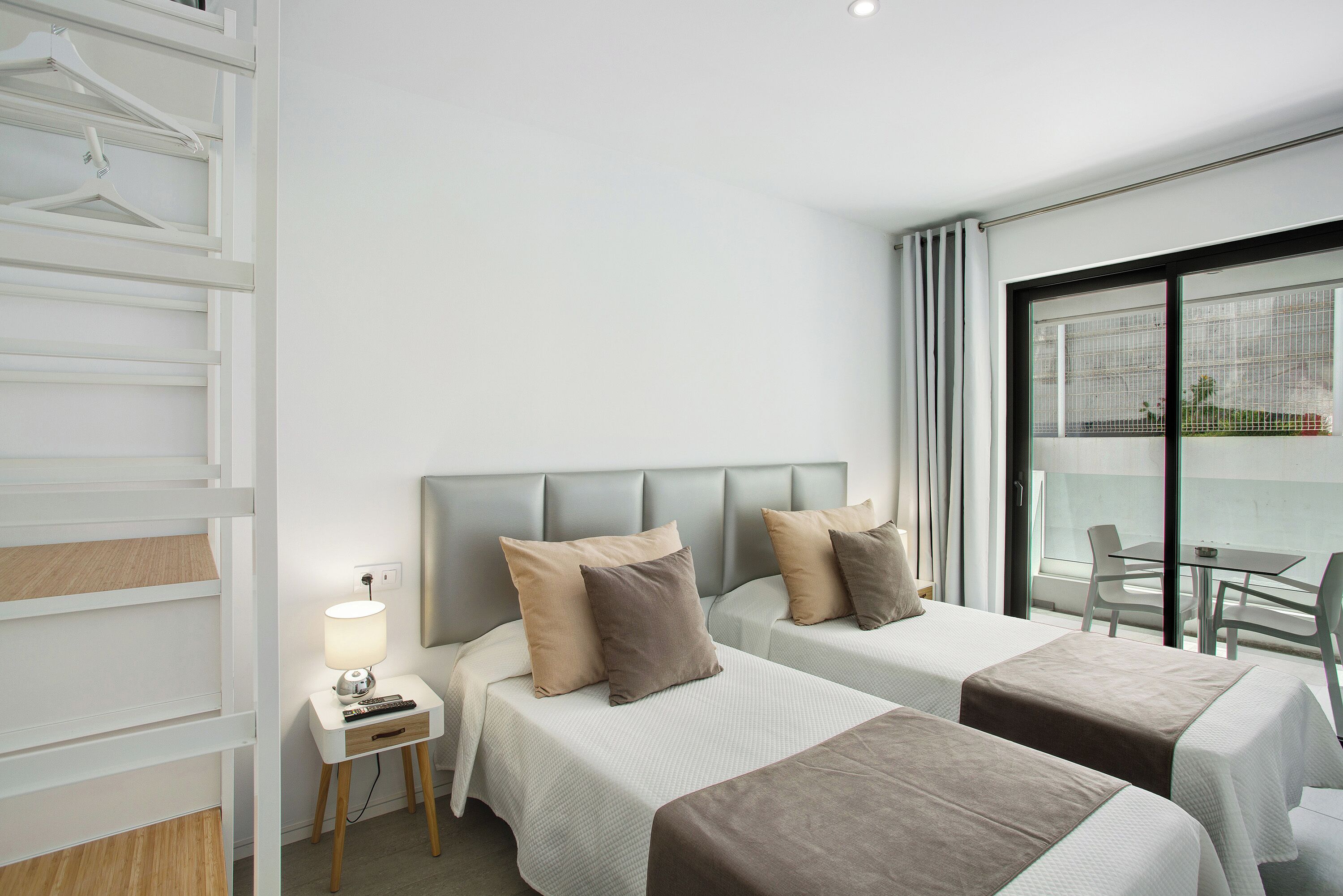 2 Schlafzimmer, Bügeleisen/Bügelbrett, kostenloses WLAN