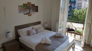 1 habitación, tabla de planchar con plancha, wifi gratis y ropa de cama 