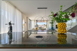 Dining - Graham Holiday Rentals - Horizon (Moraira)