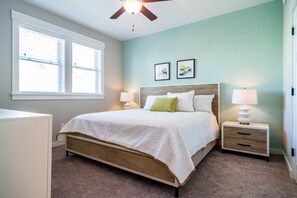 Deluxe Townhome | Individually decorated, individually furnished, free WiFi, bed sheets - Cambridge Reserve by KEES Vacations (Kill Devil Hills)