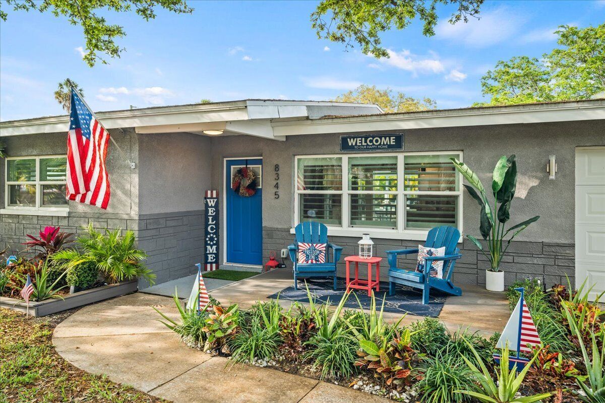 Famous Waters Paradise Pool Home