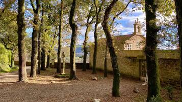 Mặt tiền nơi lưu trú