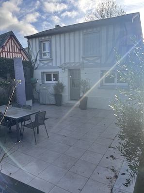 Buiten dineren