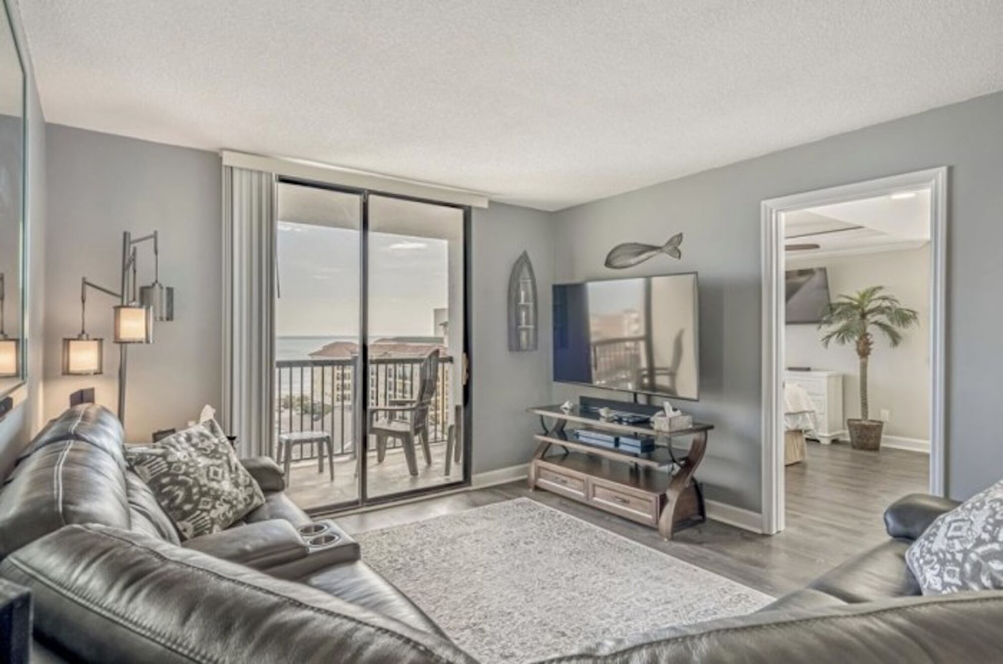 Luxury Unit at Holiday Towers 1103 - Close to Beach