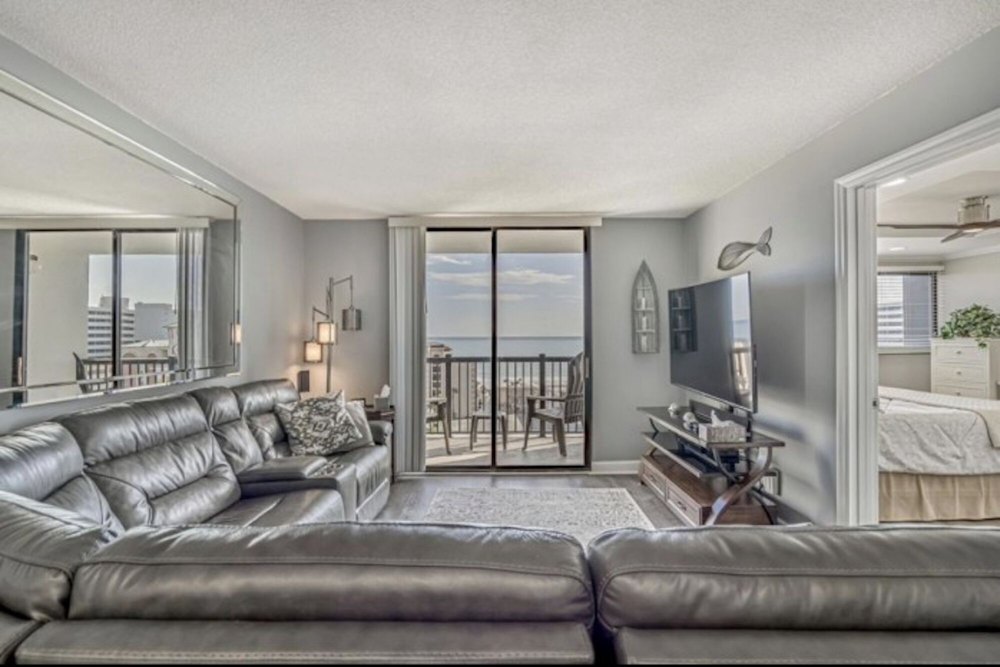 Luxury Unit at Holiday Towers 1103 - Close to Beach