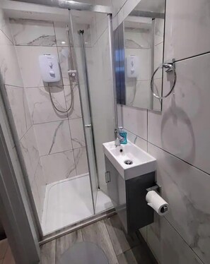 مناشف، صابون، شامبو