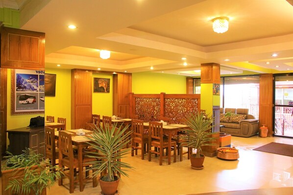 Dining - Hotel Mountain Gateway (Kathmandu)