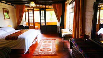 Deluxe Suite, Terrace, Garden View | Desk, free WiFi, bed sheets