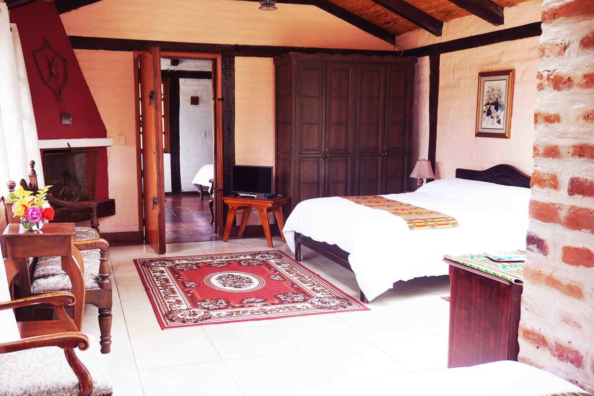 Family Suite, Garden View | Meja, Wi-fi percuma, cadar katil 